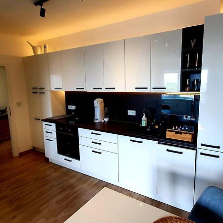 Luxury Apartment Vbloku Прага Екстер'єр фото