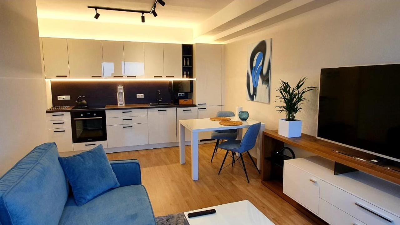 Luxury Apartment Vbloku Прага Екстер'єр фото